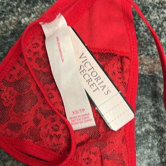 Victoria's Secret Sexy Sheer Lace V-string Panty Authentic Red Xsmall - Picture 4 of 4